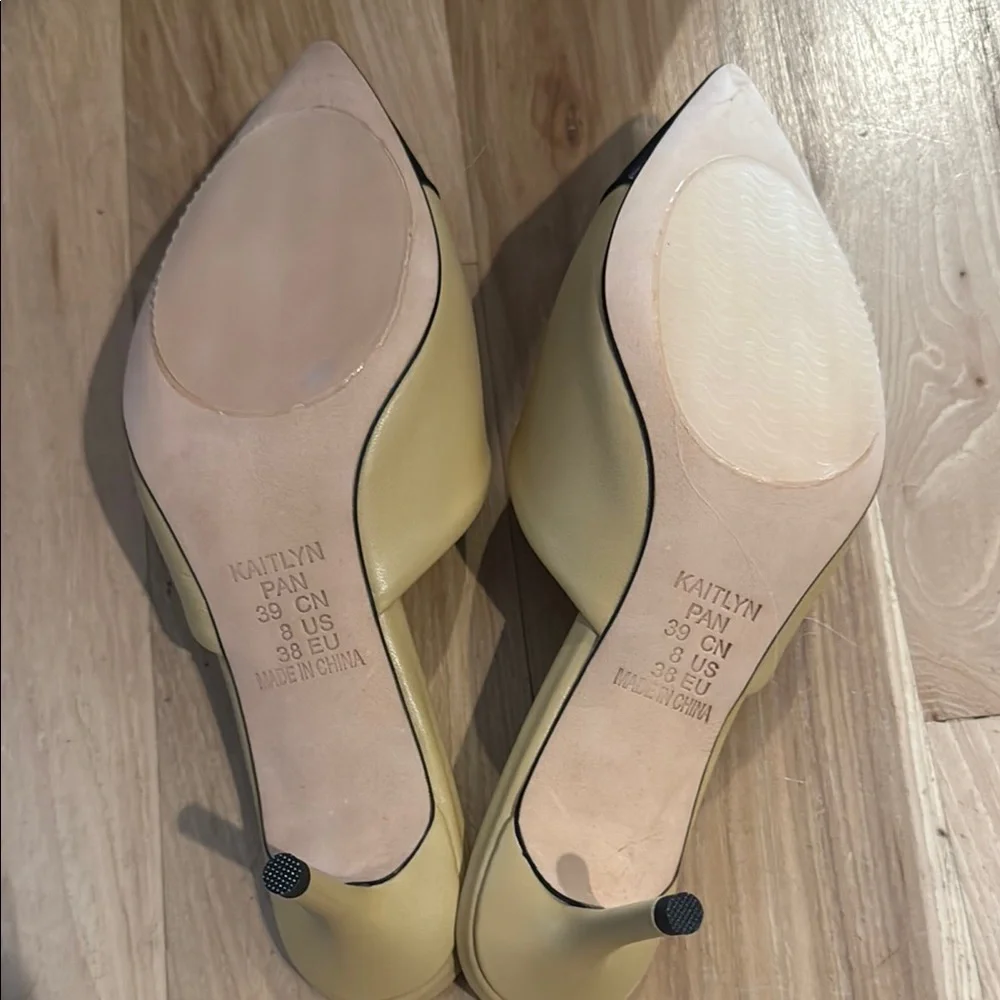 Kaitlyn Pan Genuine Leather Light Tan and Black Mules Two-Tone Design NWT - Picture 4 of 4